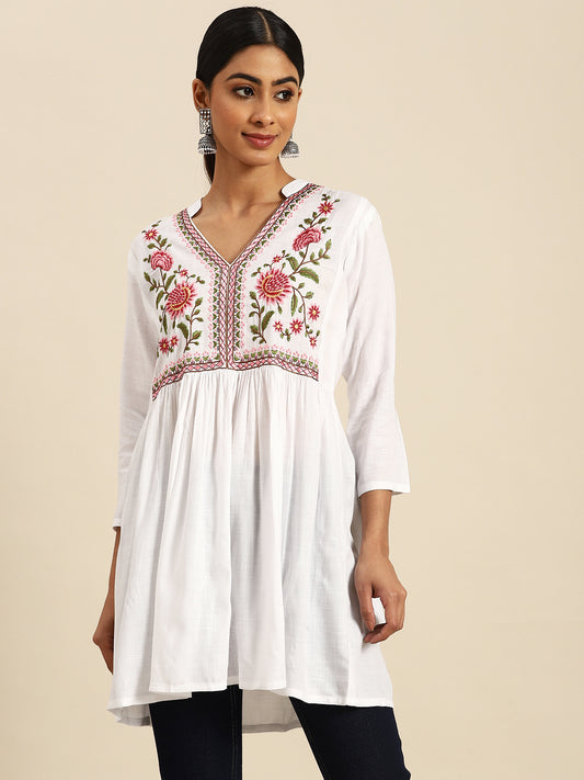 Floral Embroidered V-Neck Thread Work Thread Work Pleated Kurti